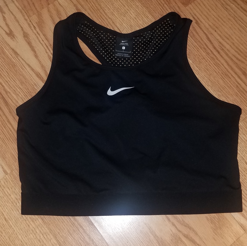 Nike sport crop top